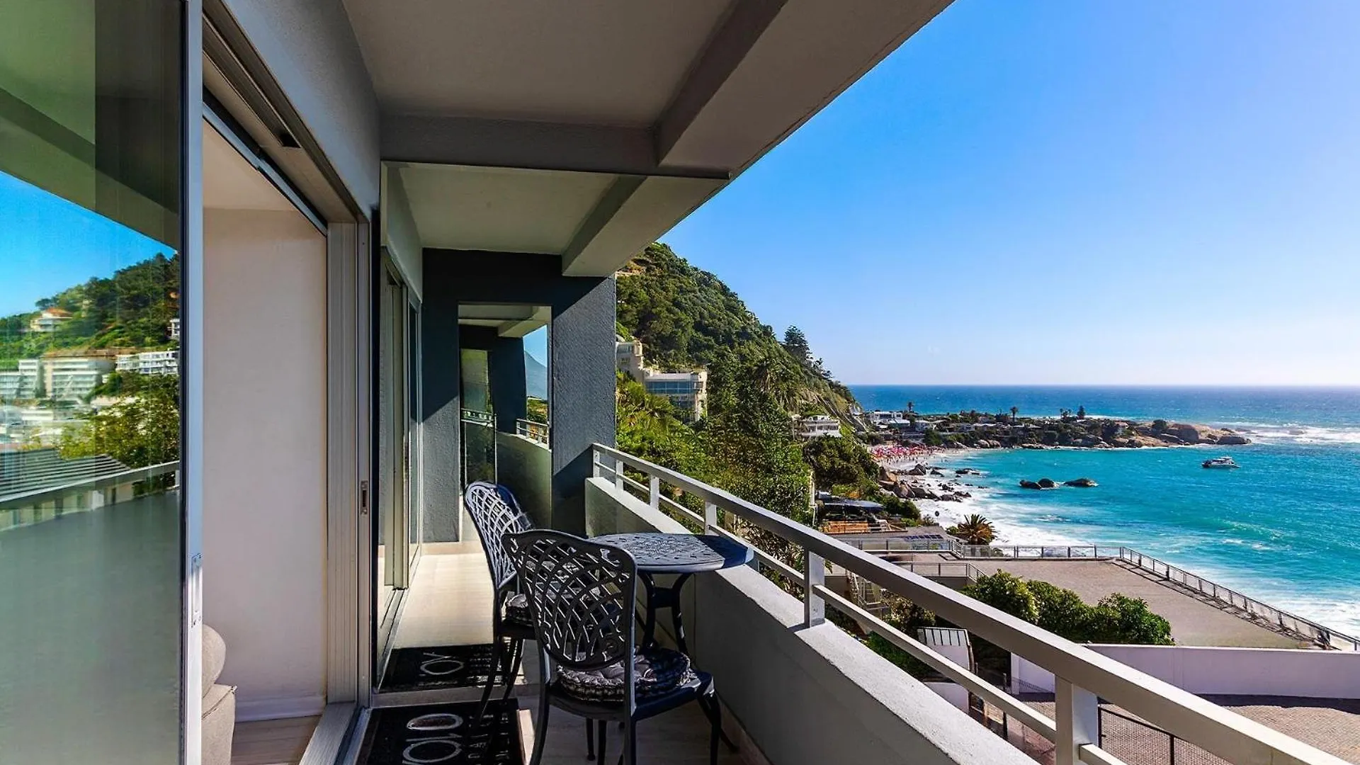 Clifton Yolo Spaces - Clifton Beachfront Executive Apartment Κέιπ Τάουν