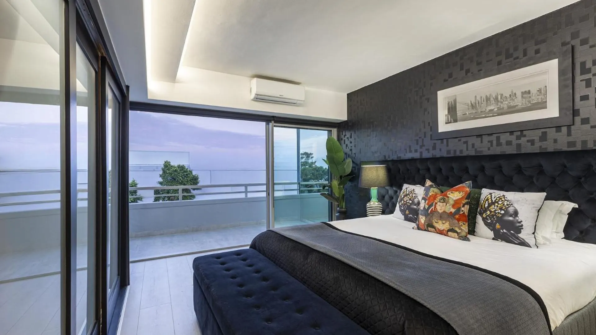 Clifton Yolo Spaces - Clifton Beachfront Executive Apartment Κέιπ Τάουν 0*,