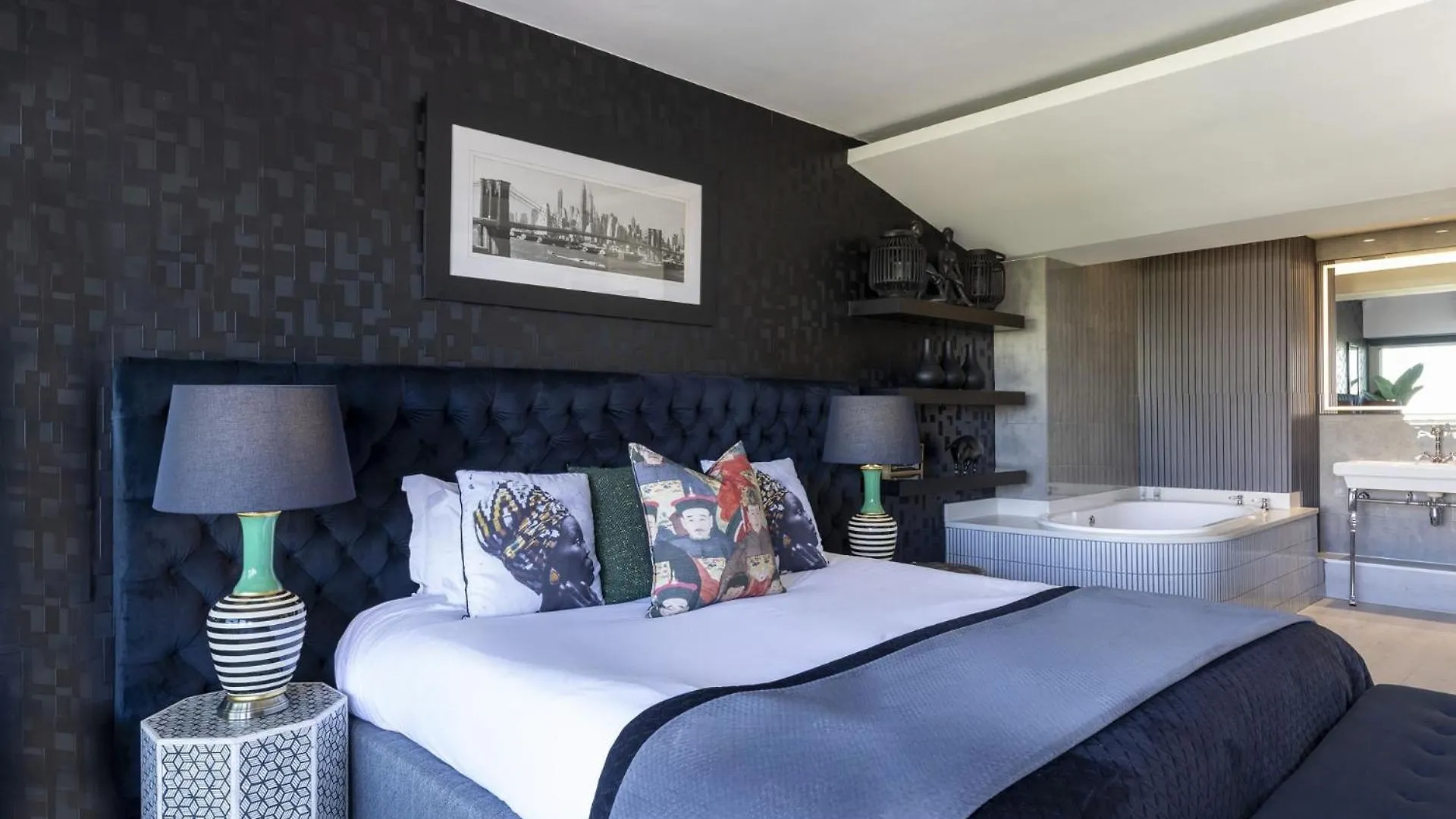 Clifton Yolo Spaces - Clifton Beachfront Executive Apartment Κέιπ Τάουν